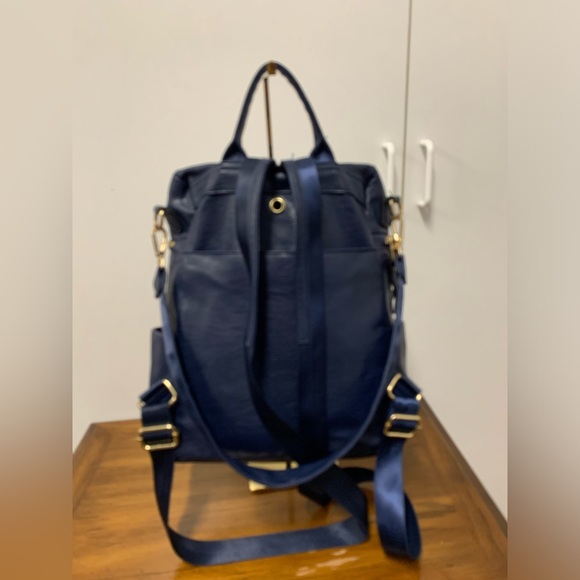 3 usable way blue leather backpack shoulder and handbag - Picture 2 of 5